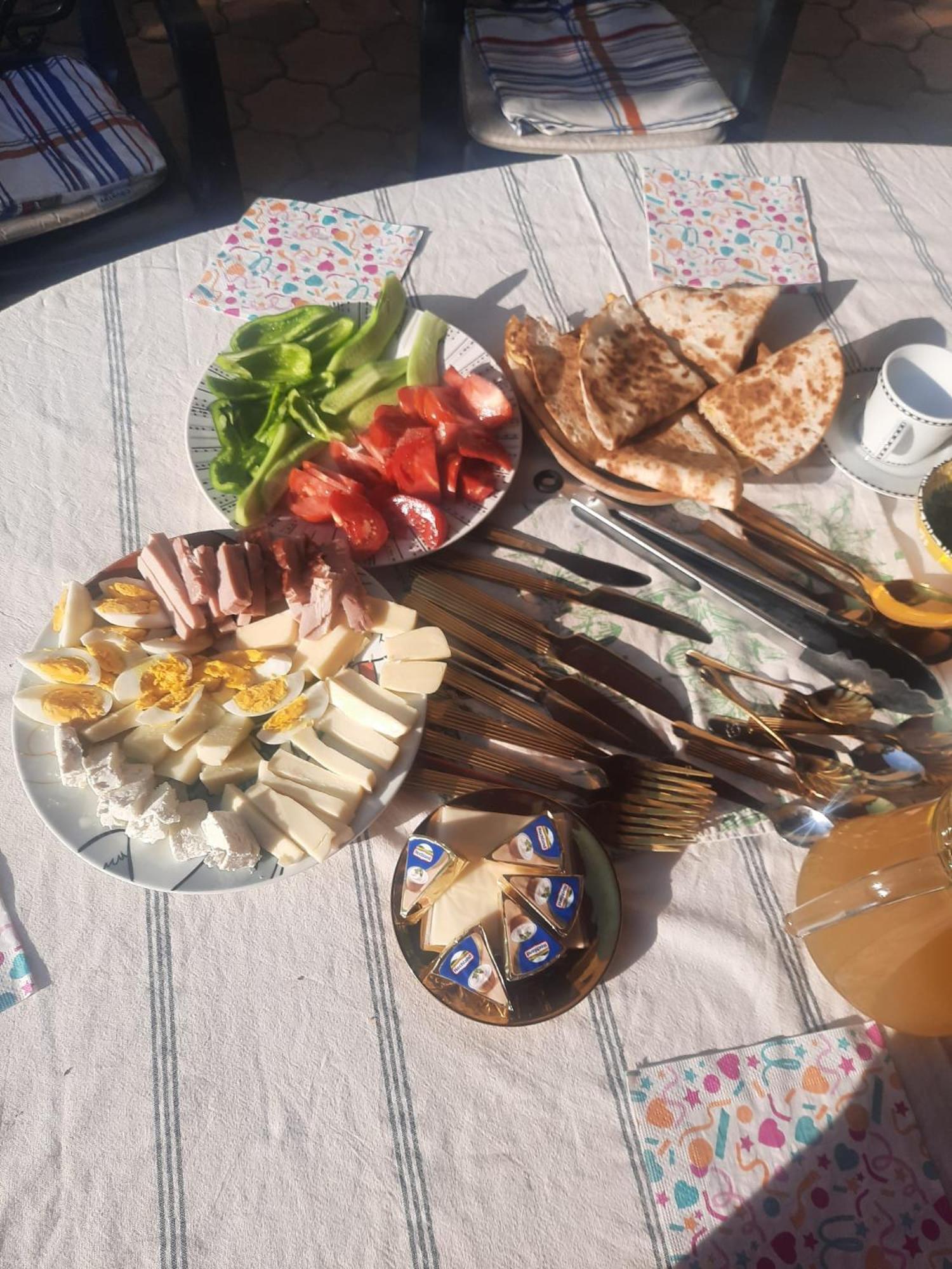 Apartament Cu Doua Camere Si Gradina Cluj-Napoca Zimmer foto